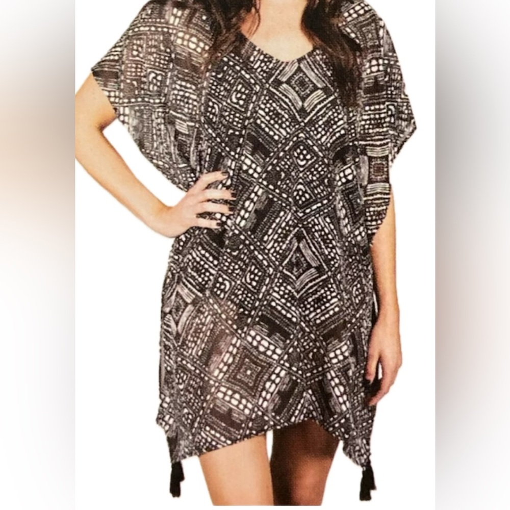 Palisades Beach Club Cover. Black/White. Women’s M/L.